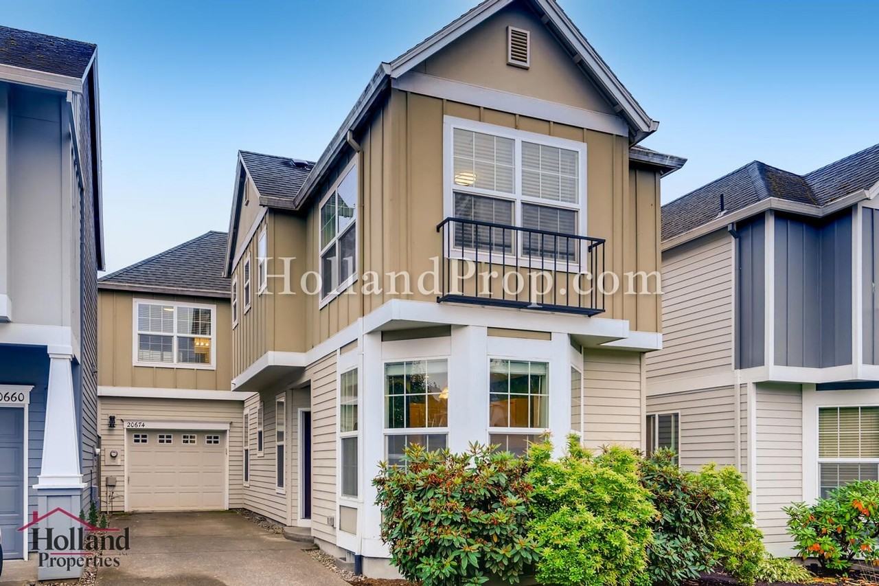 20674 Southwest Marimar Street - Photo 2 of 28