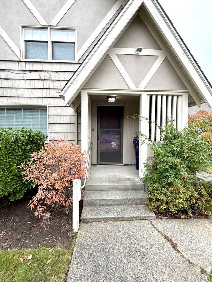 3615 N Gove St - Photo 5 of 43