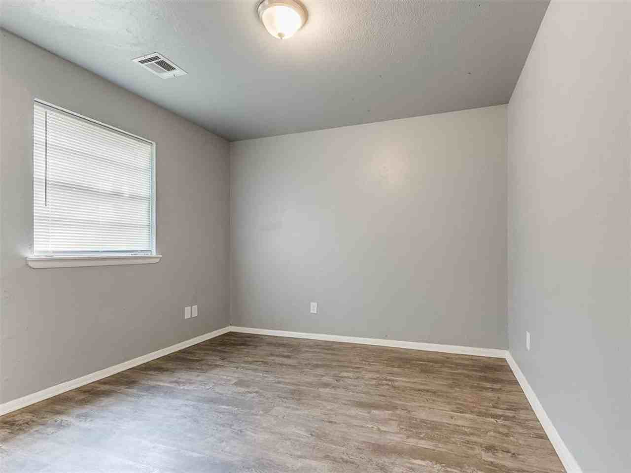 3020 Sw 65th Pl - Photo 3 of 11