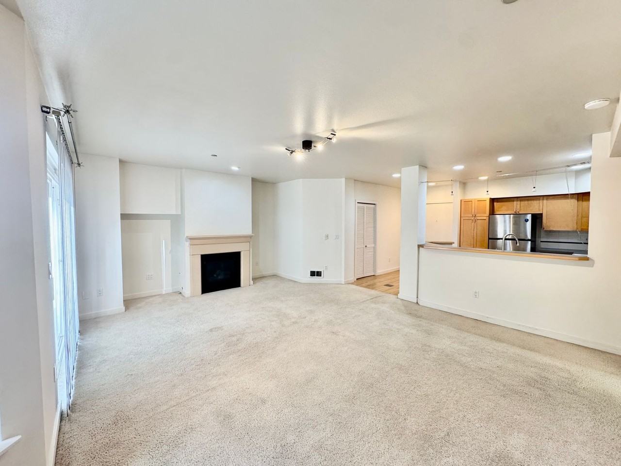 925 110th Avenue Northeast #405 - Photo 5 of 10