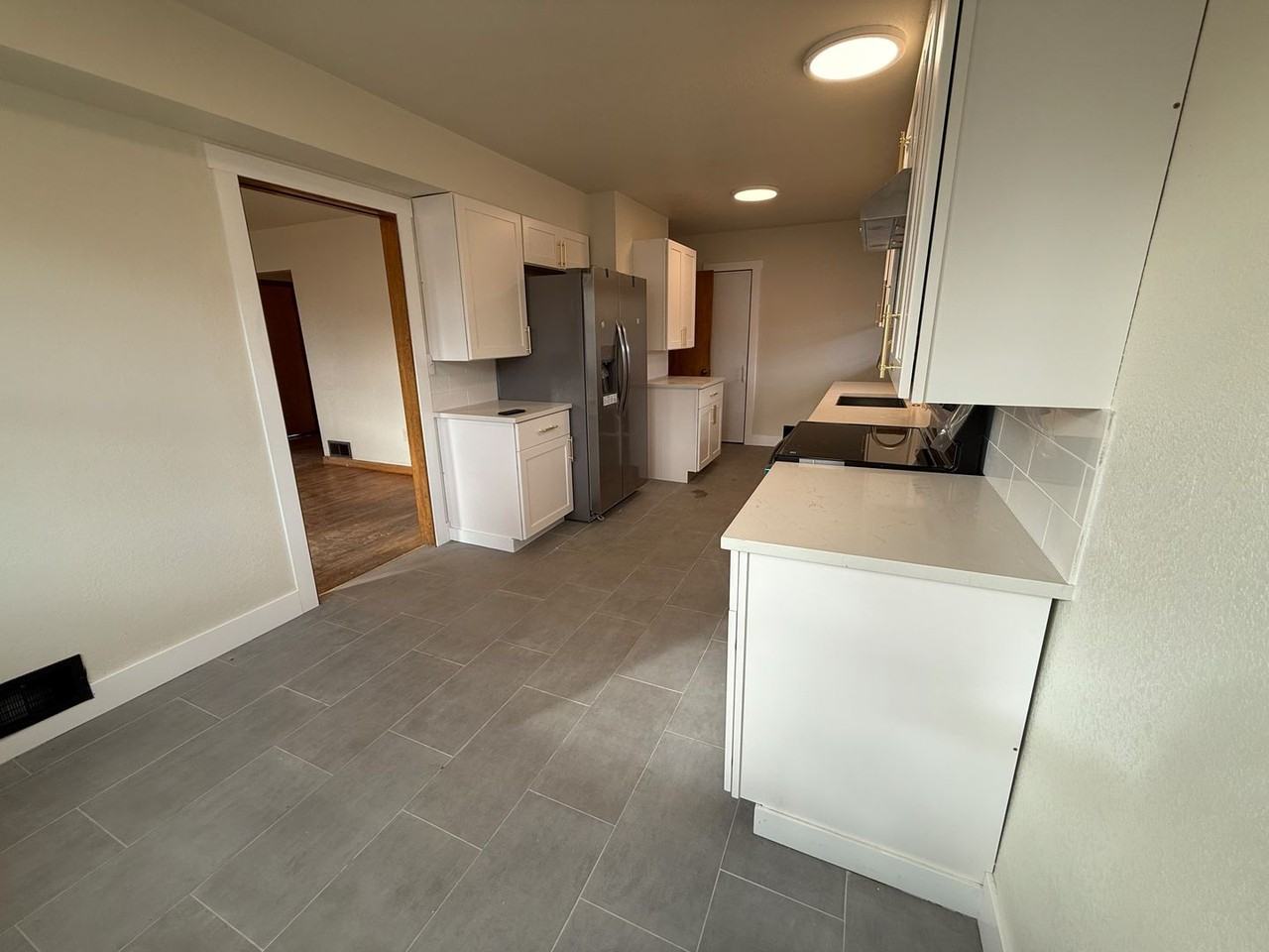 608 Northwest Canyon Drive - Photo 3 of 23