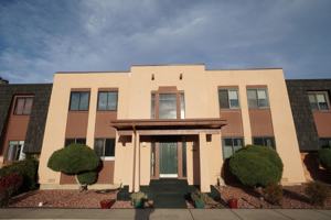 featured image of 2905 Mesa Rd