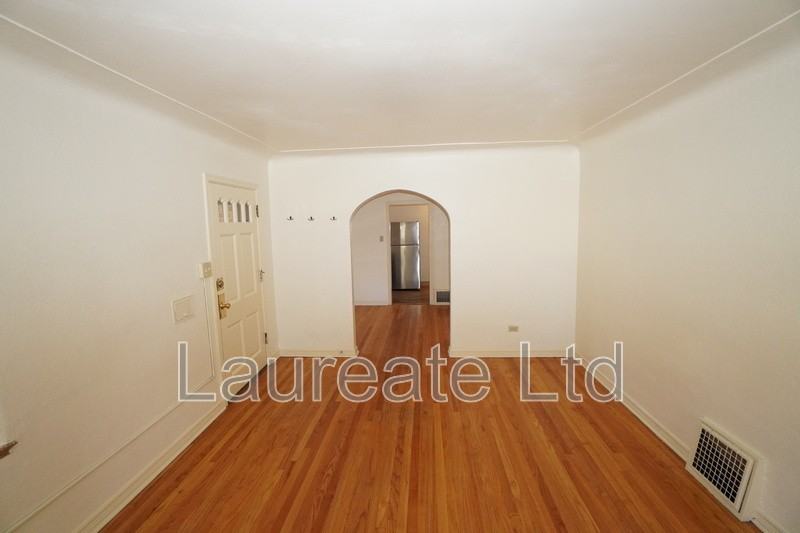 1198 Glencoe St - Photo 3 of 17