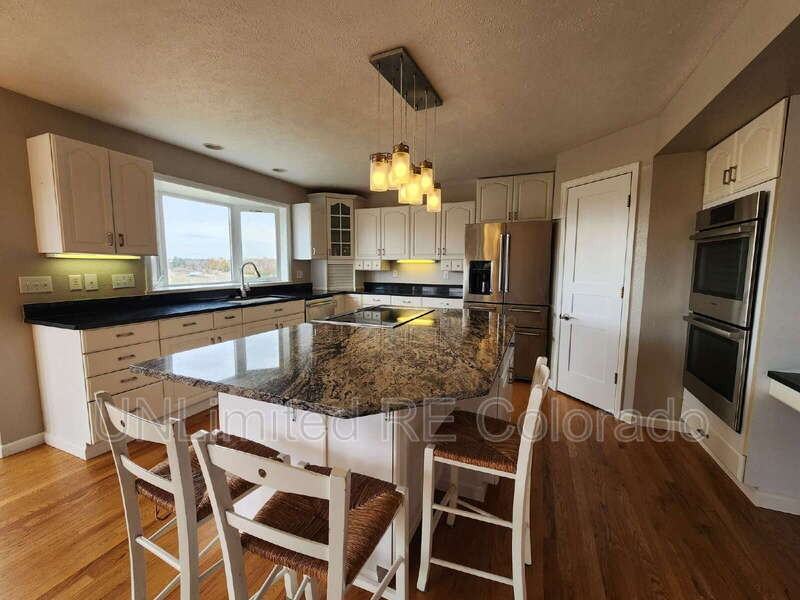 5989 Eldridge Ct - Photo 4 of 50