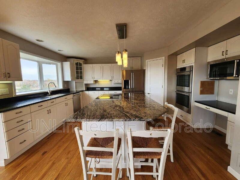 5989 Eldridge Ct - Photo 5 of 50