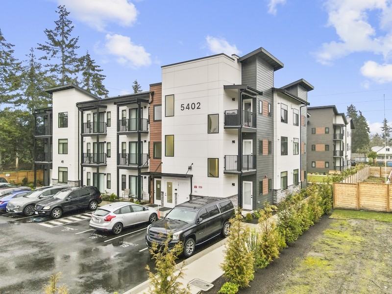 7721 The Meadowlarkdean St W - Photo 3 of 44