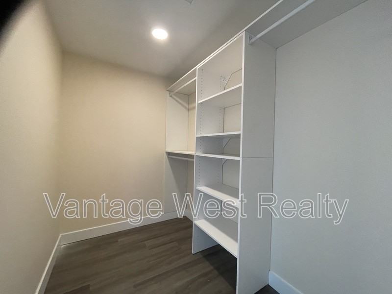 2401 Apollo Rd - Photo 3 of 6