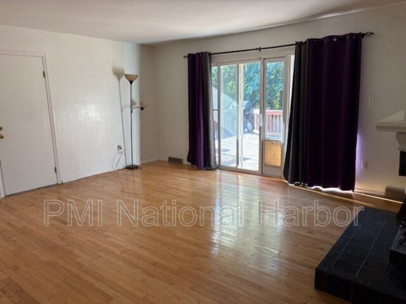 13323 Warburton Dr - Photo 7 of 22