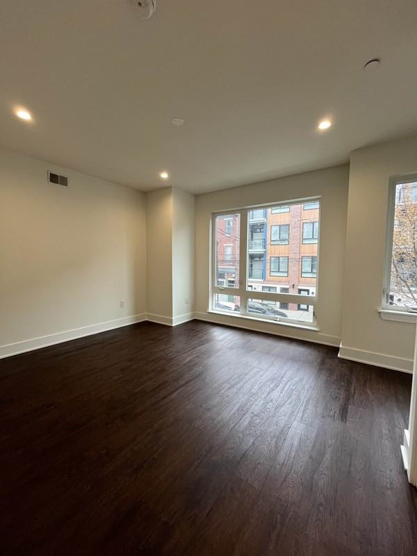 1219 N 5th St - Photo 4 of 27