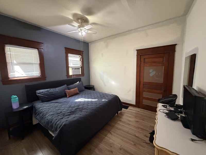 918 Lafayette Ave - Photo 3 of 12