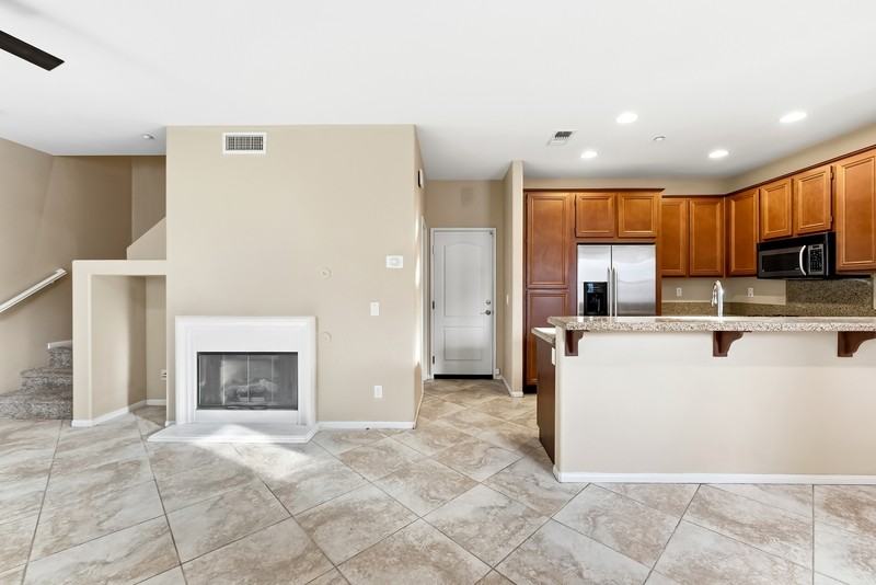 2174 Desert Hare Ct - Photo 3 of 27