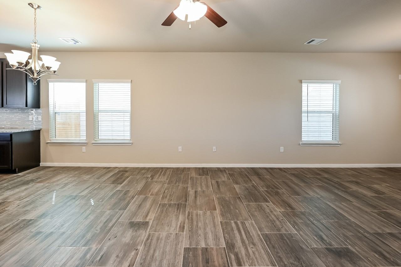 7922 Cypress Country Dr - Photo 5 of 22