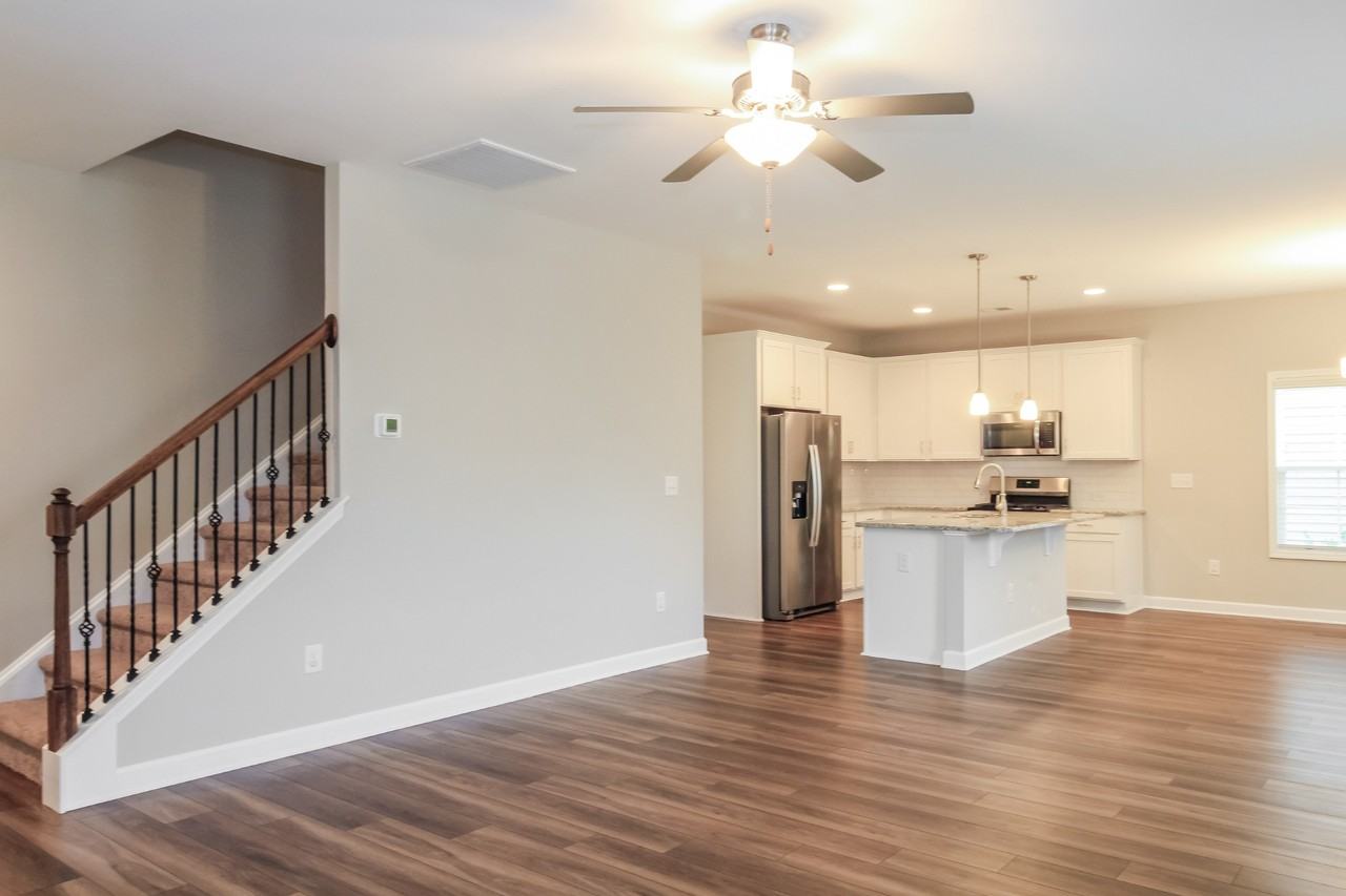 2837 Longleaf Pine Cir - Photo 2 of 16