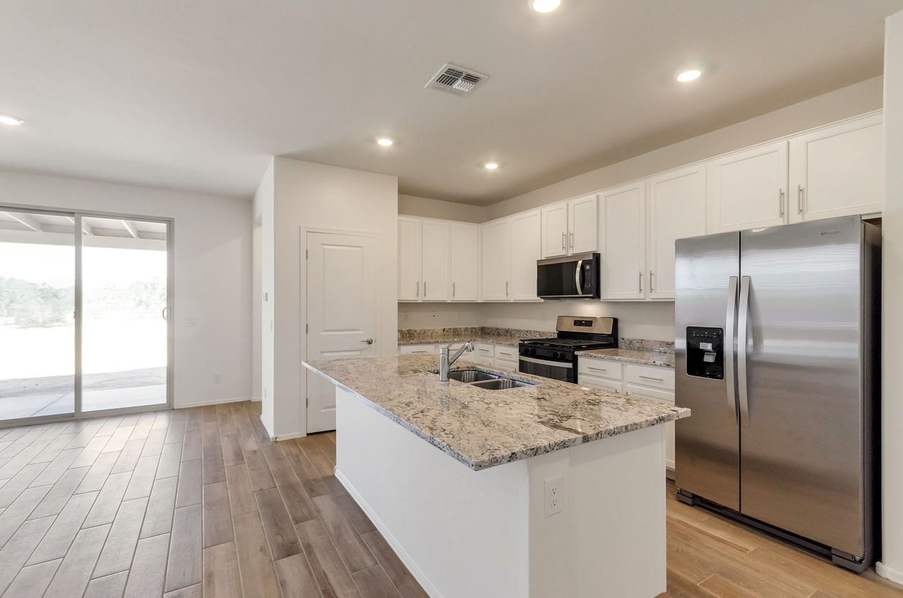 5468 West Monterey Drive - Photo 4 of 24