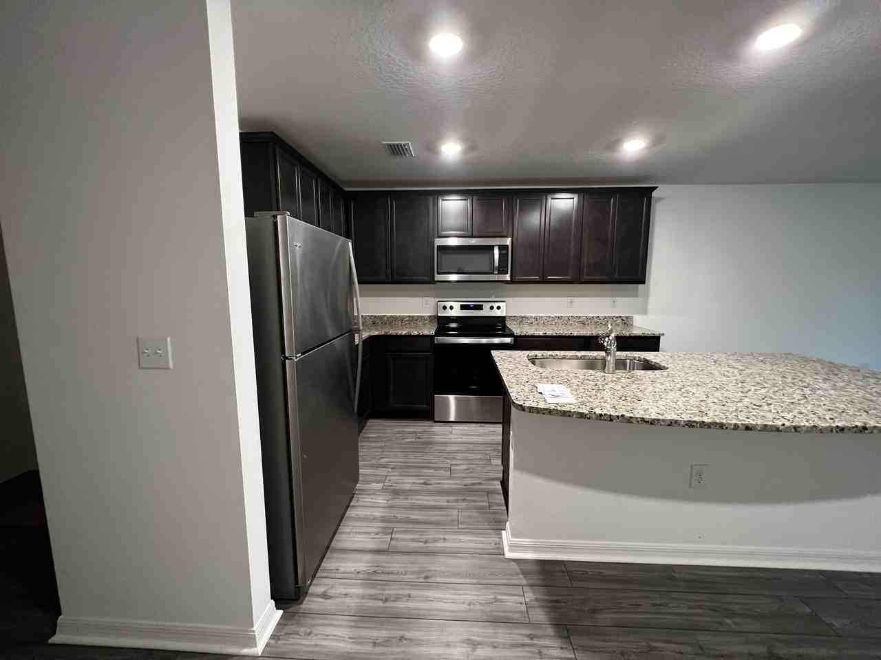 8917 Southern Charm Cir - Photo 5 of 20