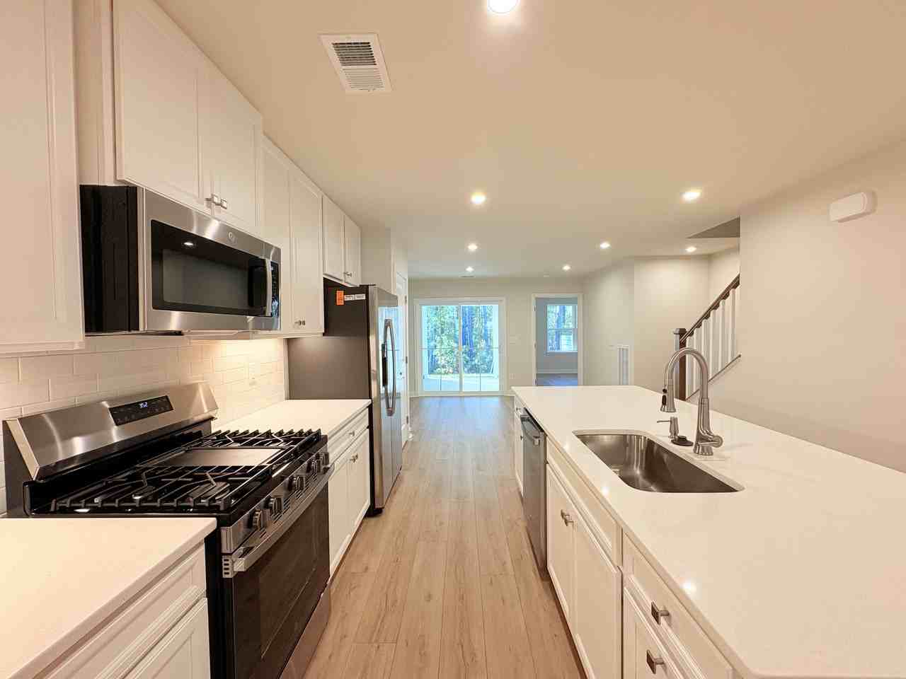 536 Ryegrass Way #C - Photo 5 of 21