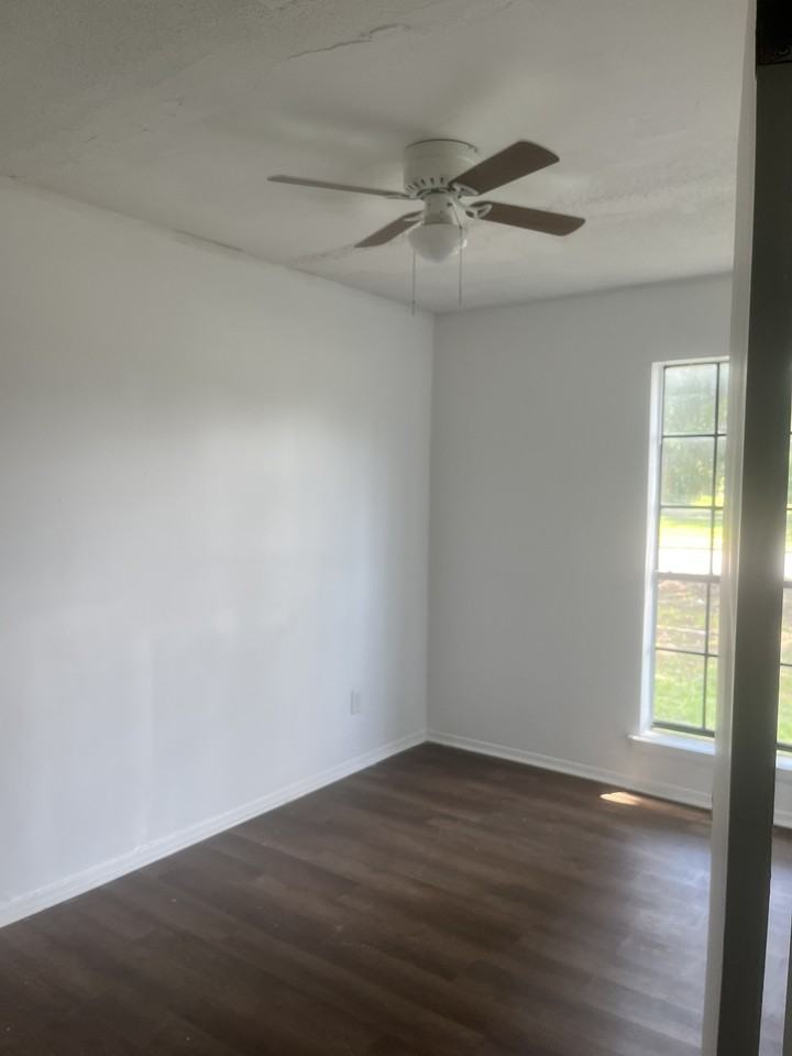 1024 N Gap Loop - Photo 4 of 7