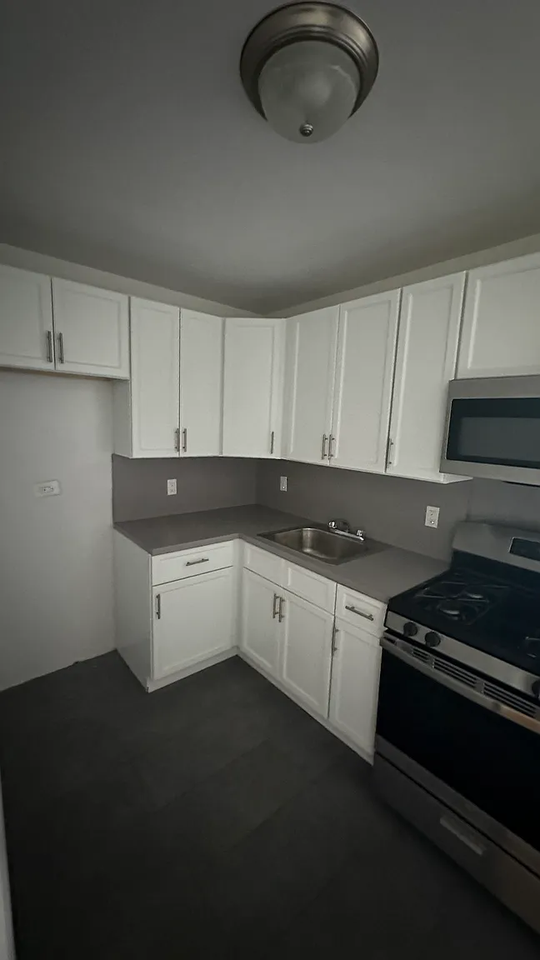 14336 Barclay Ave - Photo 3 of 5