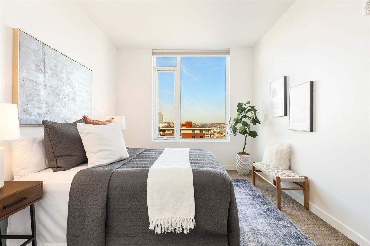 1321 Seneca St - Photo 2 of 12