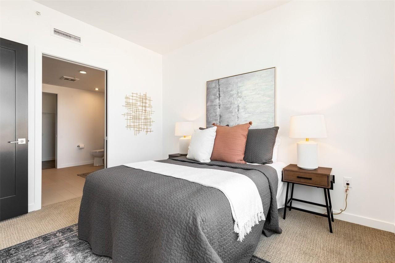 1321 Seneca St - Photo 3 of 12