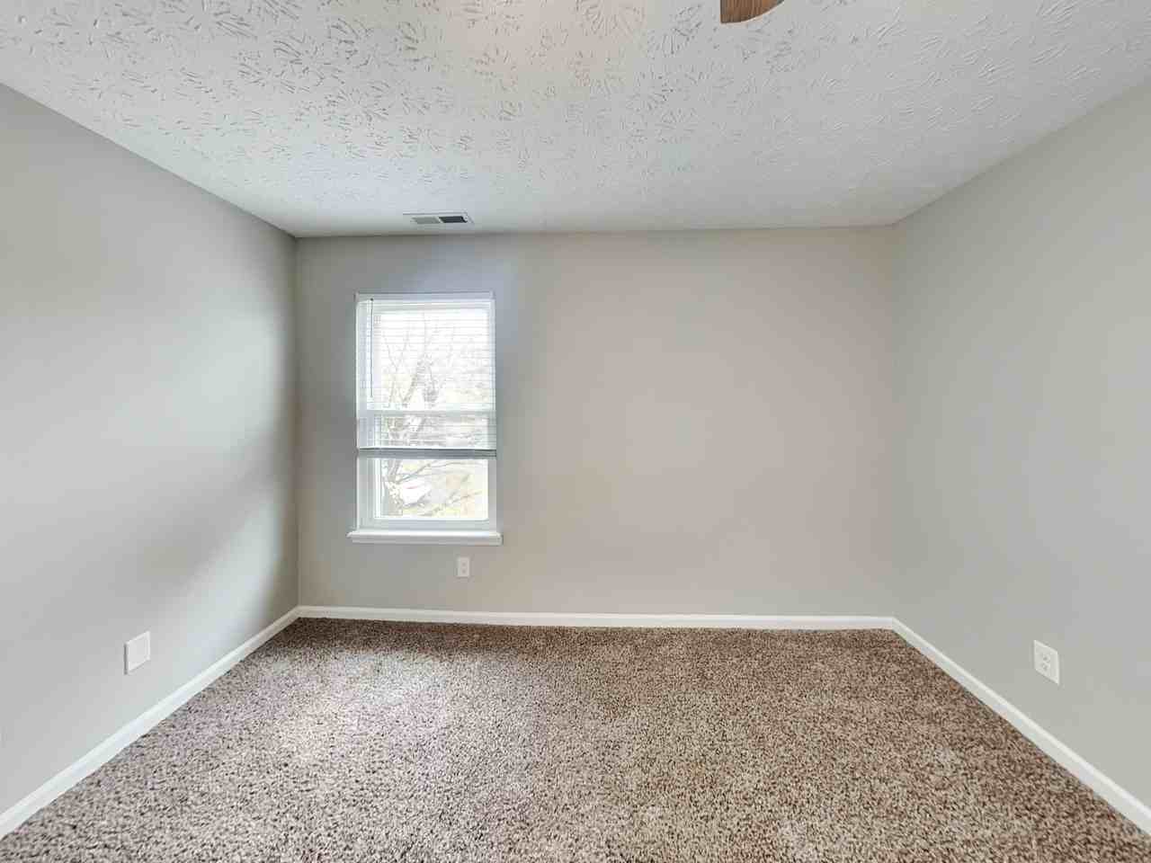 11106 Waterfield Ln - Photo 6 of 17