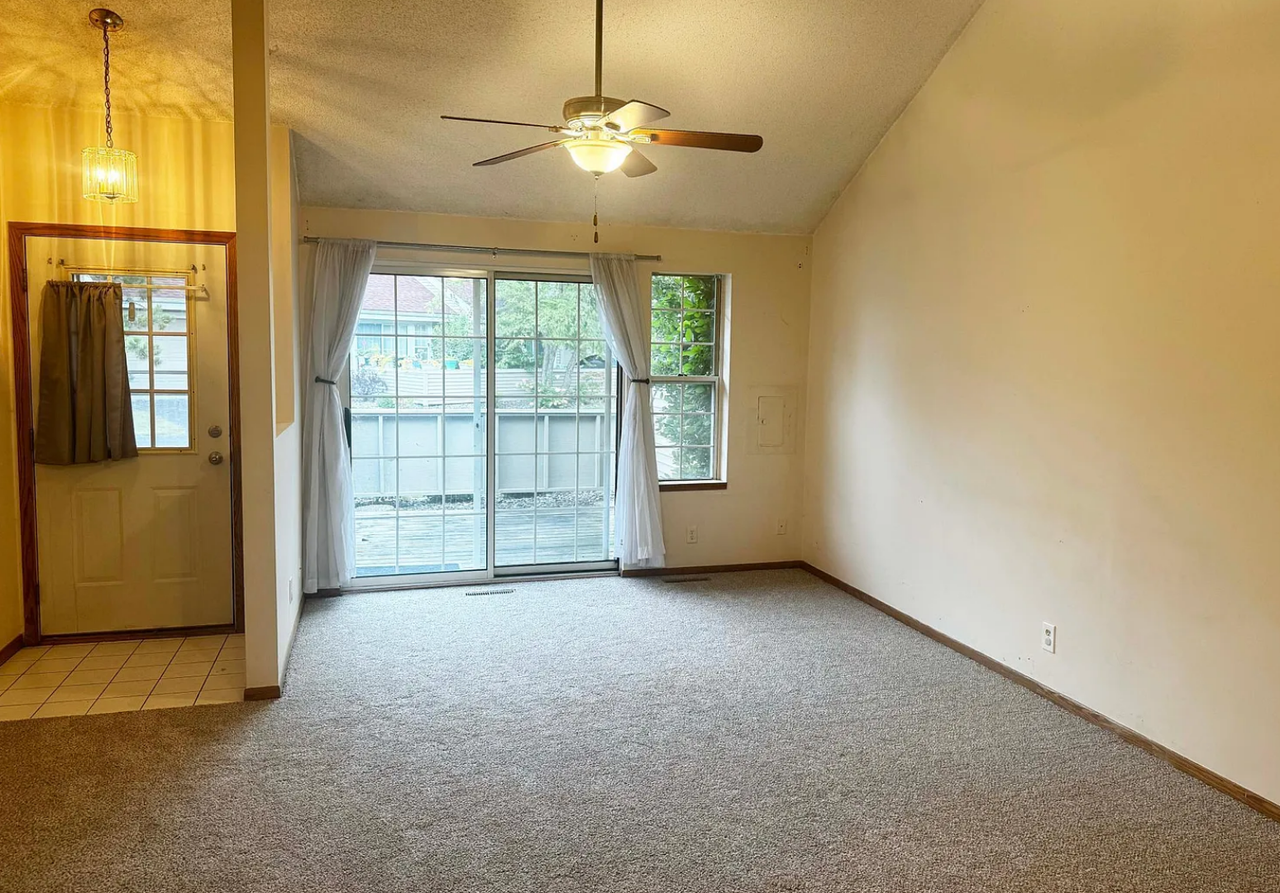 1900 Shenandoah Ct - Photo 2 of 11