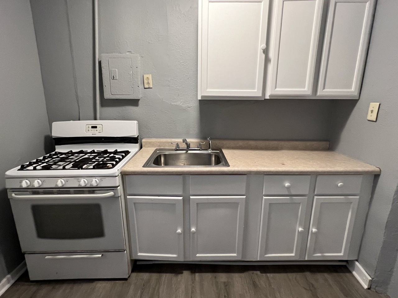 518 S State Ave - Photo 5 of 11