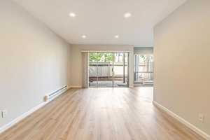 featured image of 121 Buckingham Dr