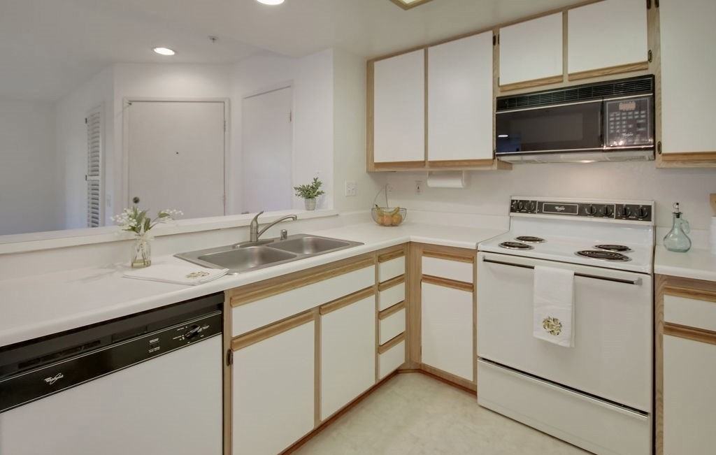 2800 Keller Dr - Photo 3 of 7