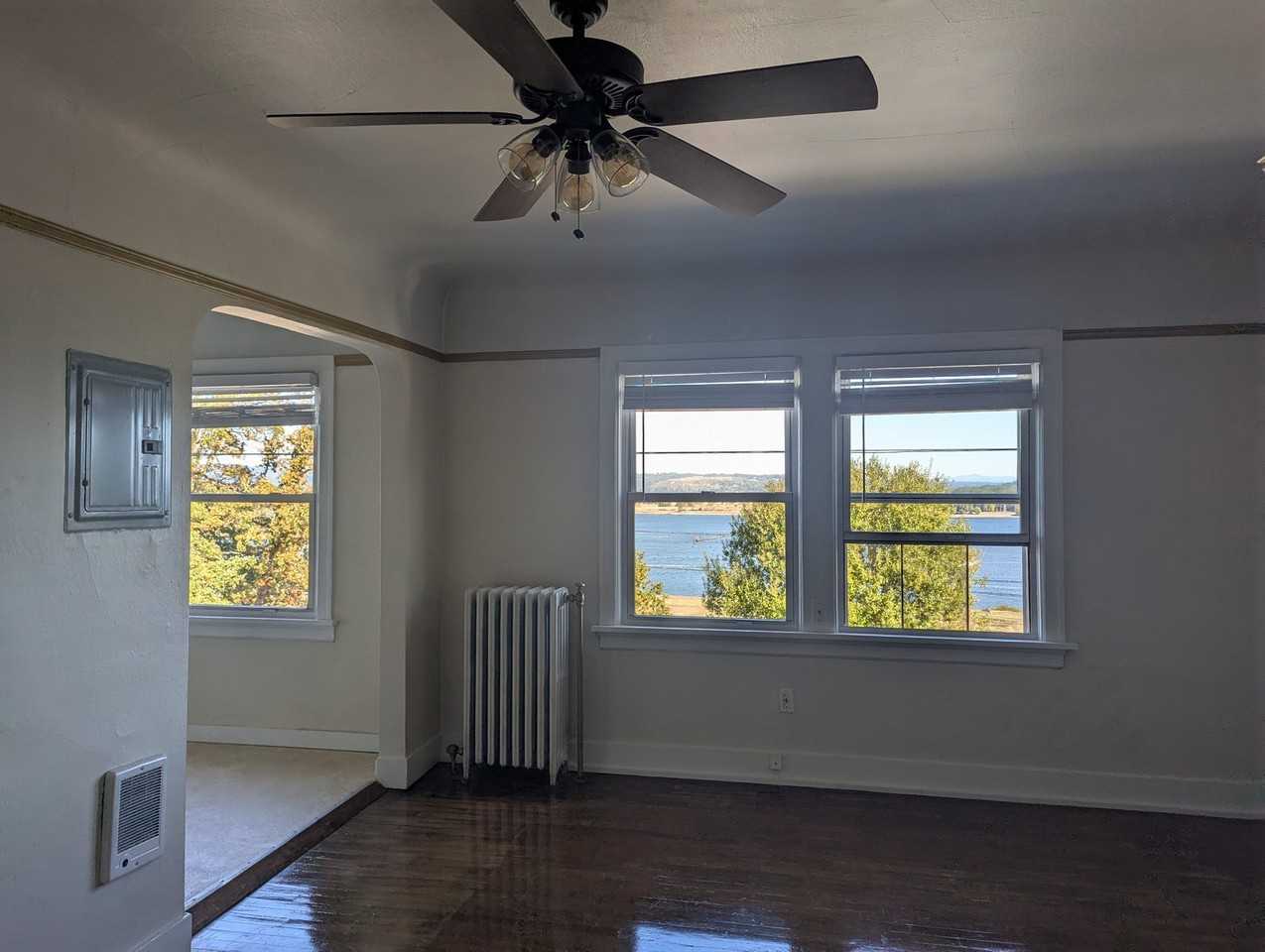 405 S 2nd St #210 - Photo 3 of 26