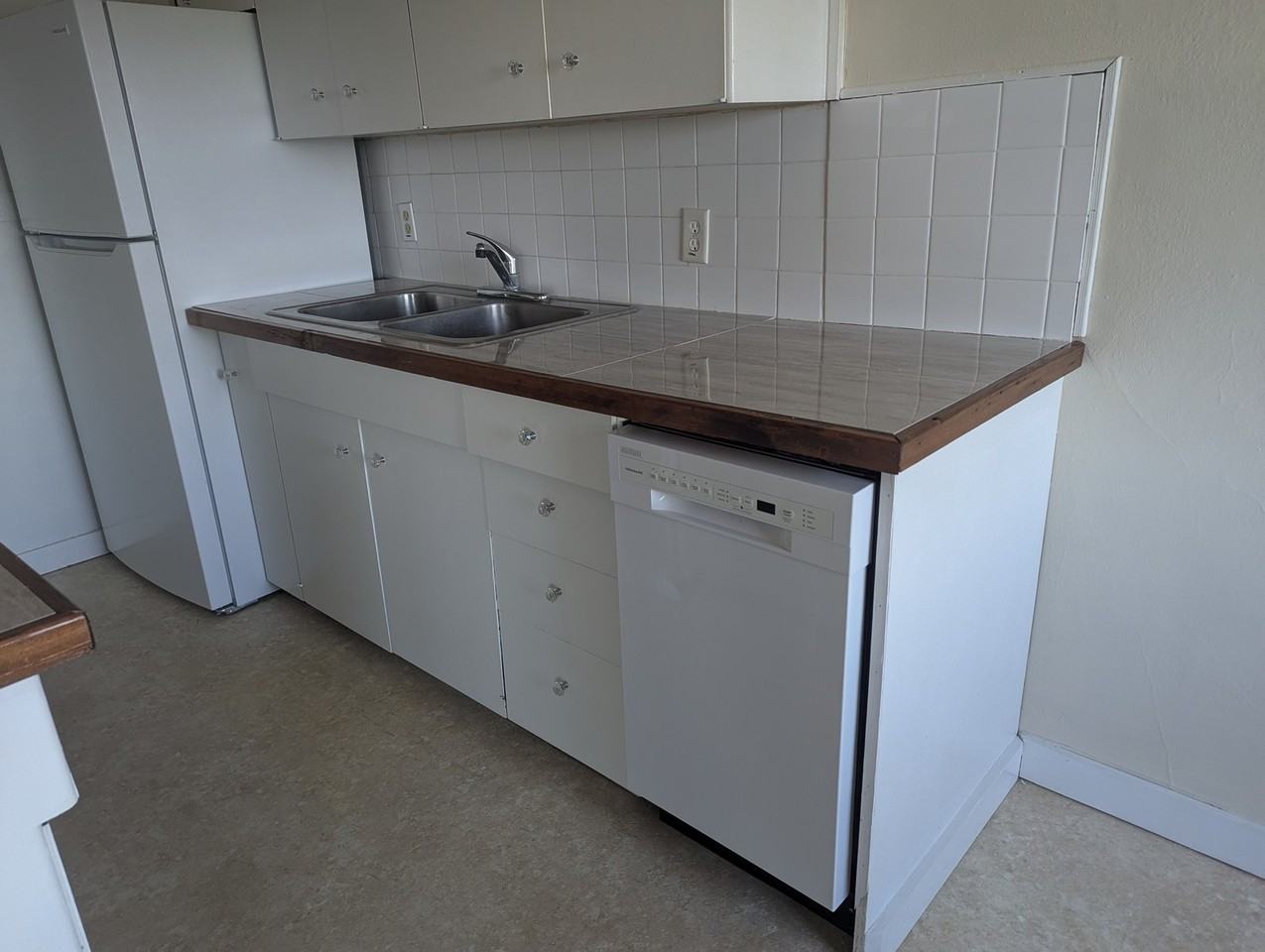 405 S 2nd St #210 - Photo 5 of 26