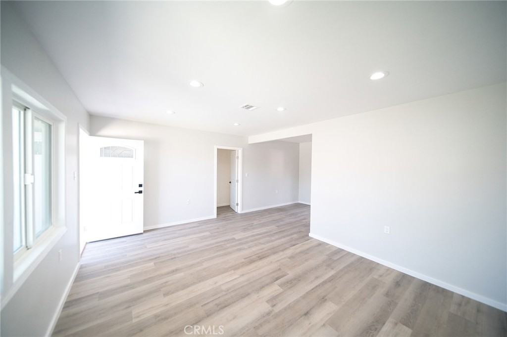 1336 W 118th St - Photo 2 of 44