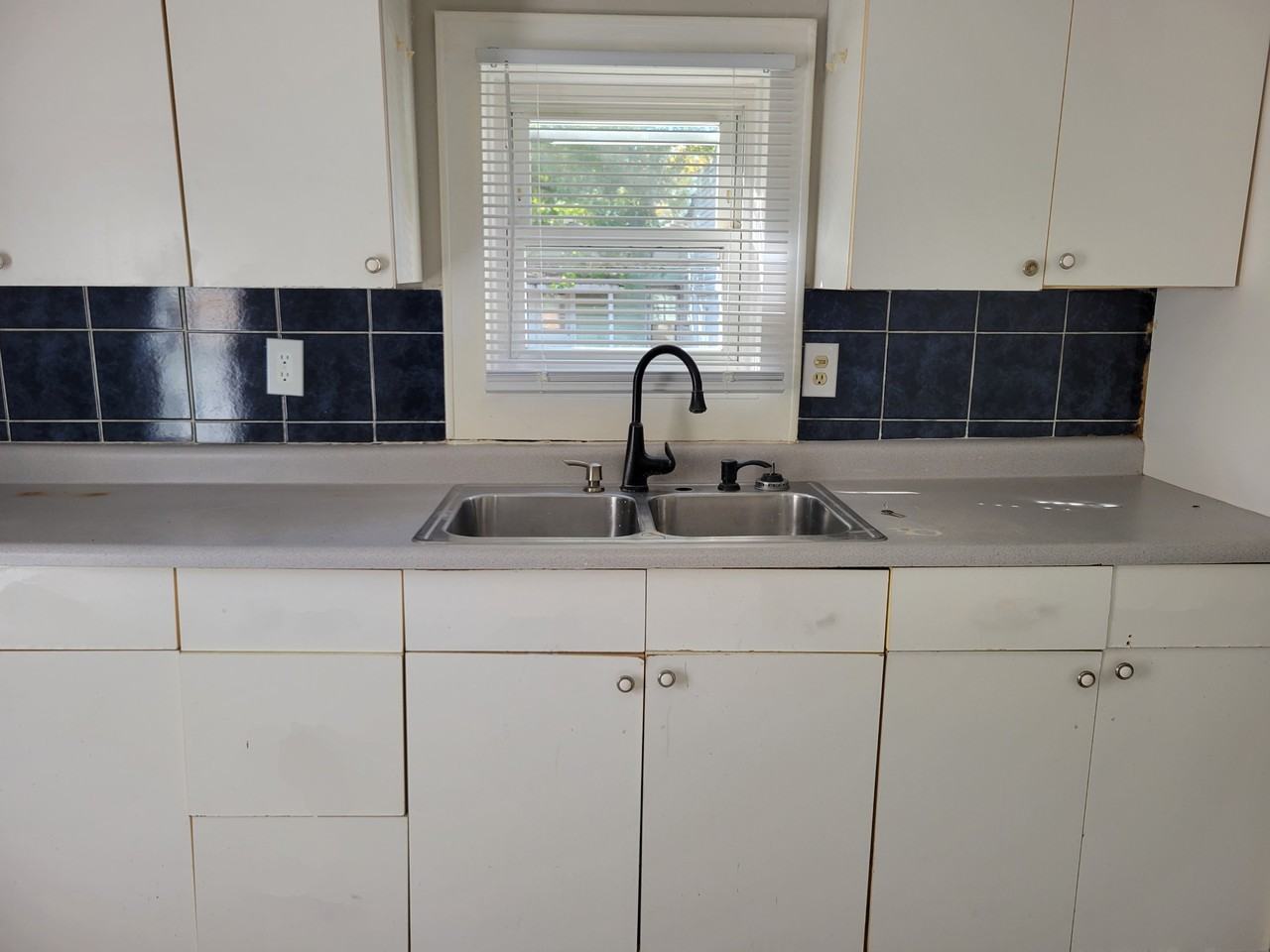 479 N Eureka Ave - Photo 7 of 12