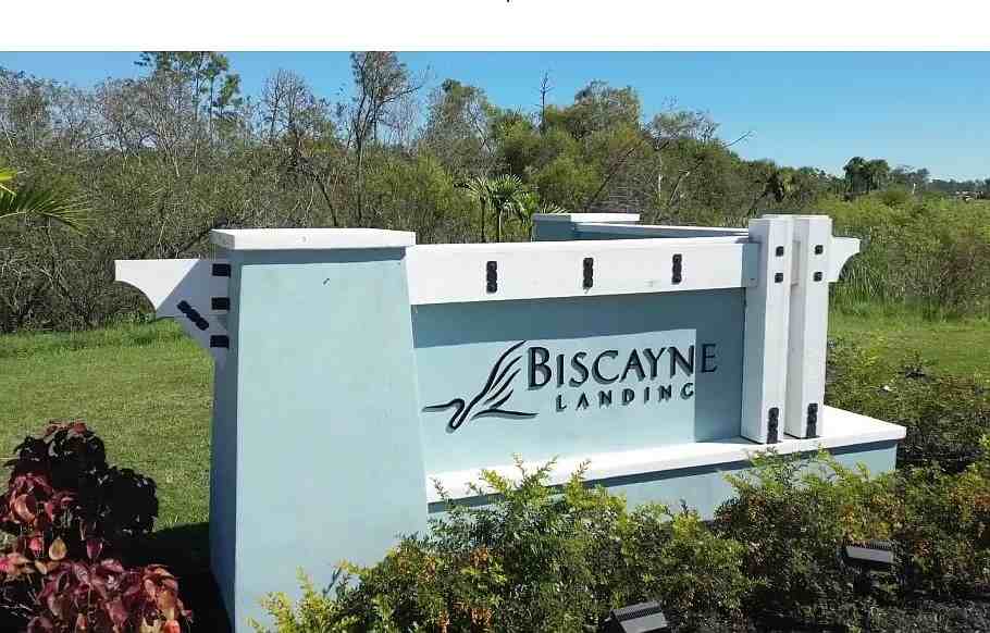 1548 Sandlewood Cir #NA - Photo 2 of 36