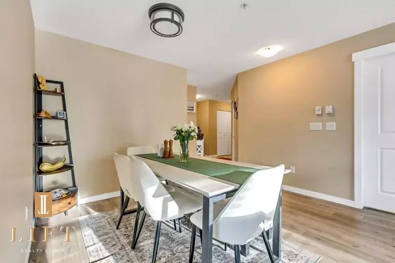 9299 Tomicki Avenue #205 - Photo 6 of 25