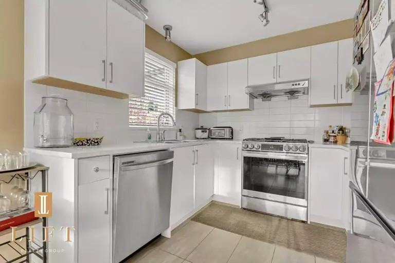 9299 Tomicki Avenue #205 - Photo 7 of 25