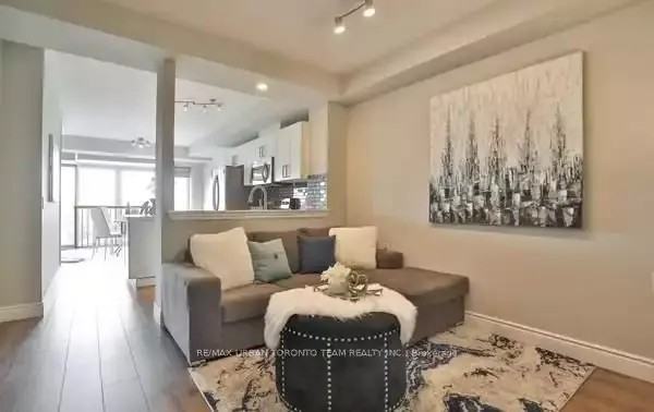 200 Burnhamthorpe Rd E #802 - Photo 5 of 22