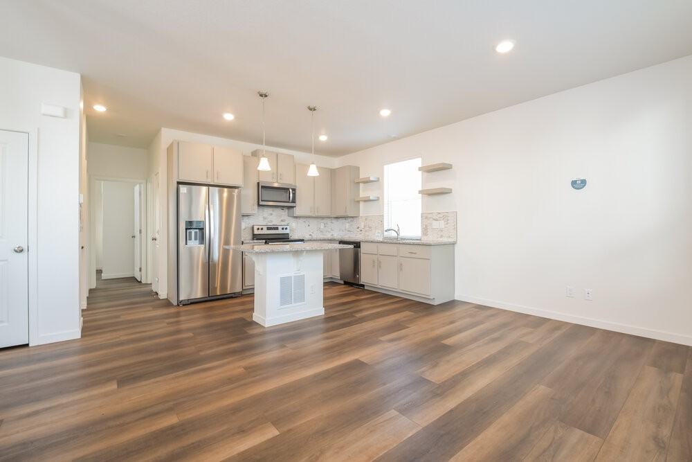 4755 Tower Dr - Photo 6 of 18