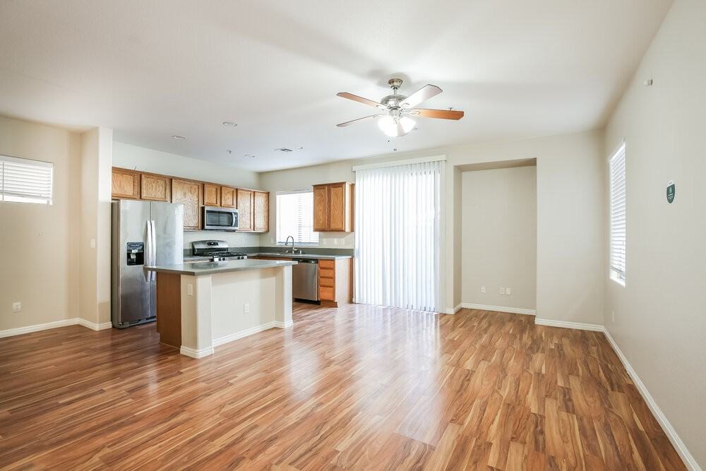 712 Cades Cove Ct - Photo 6 of 17