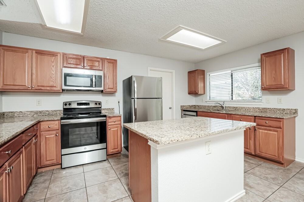 2919 Quiet Plain Dr - Photo 7 of 16