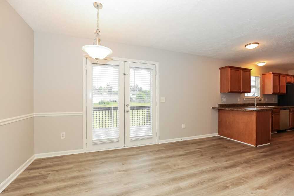 1412 Priestshore Bay - Photo 6 of 17