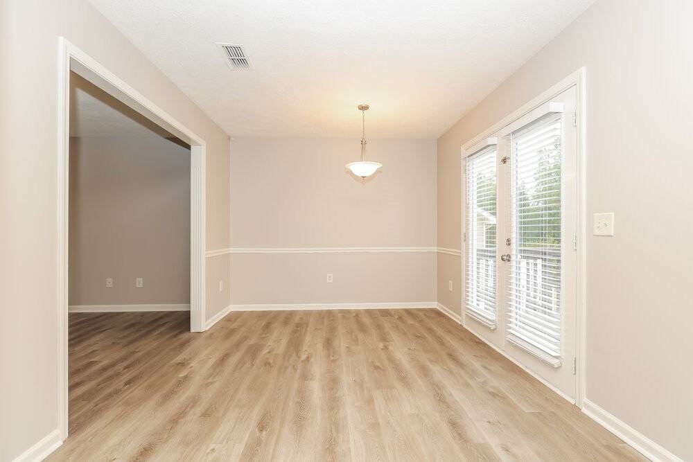 1412 Priestshore Bay - Photo 7 of 17