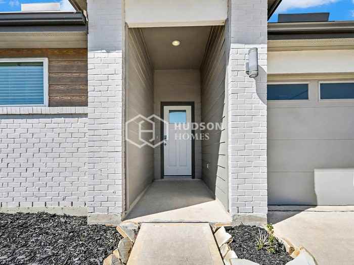 1722 Mountain Echo Dr - Photo 4 of 21