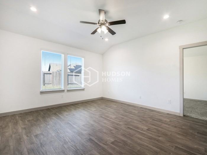 1722 Mountain Echo Dr - Photo 5 of 21