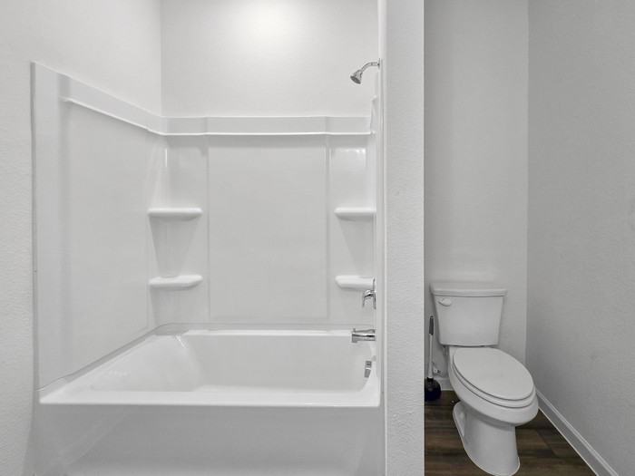 10317 Burnfoot Ln - Photo 7 of 17