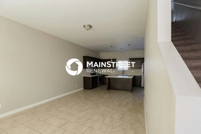 2000 N 36th St #12 - Photo 2 of 17