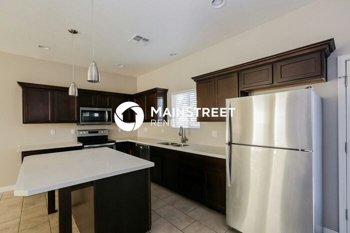 2000 N 36th St #12 - Photo 6 of 17