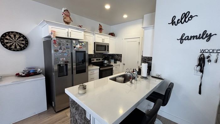 7261 North Silver Spring Way - Photo 4 of 10