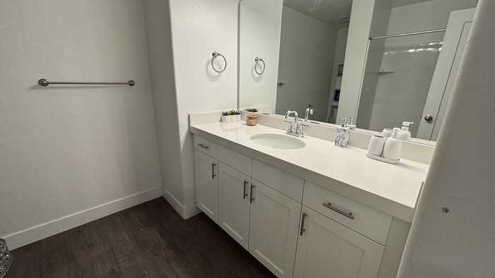 7261 North Silver Spring Way - Photo 6 of 10