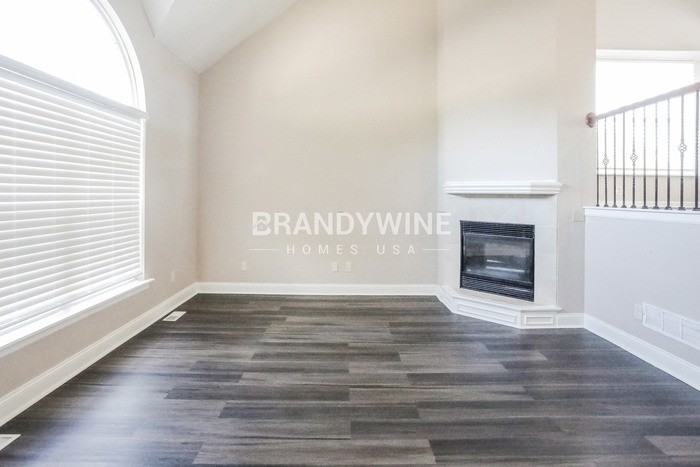 18709 E 10th Terrace Ct N - Photo 3 of 19